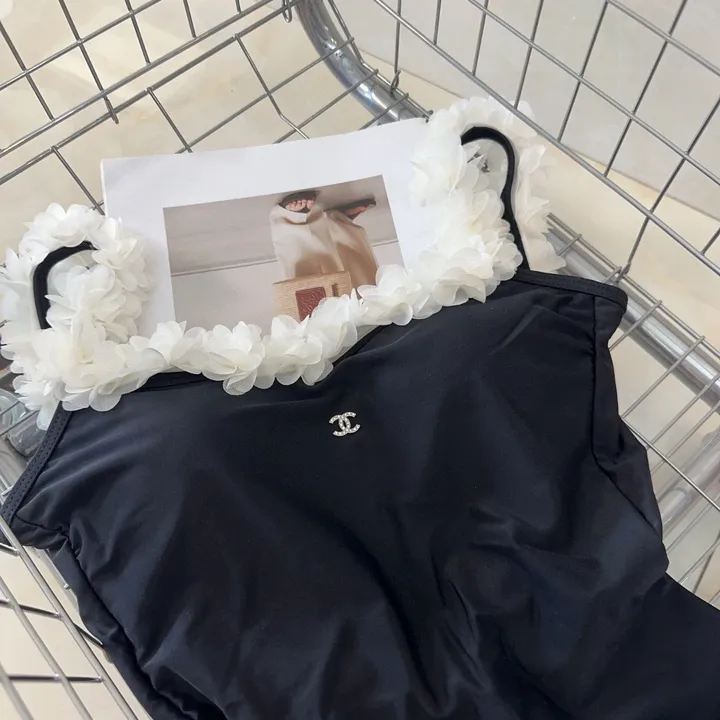 スーパーコピー シャネル 水着