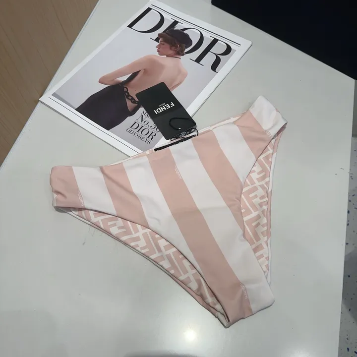 スーパーコピー フェンディ 水着