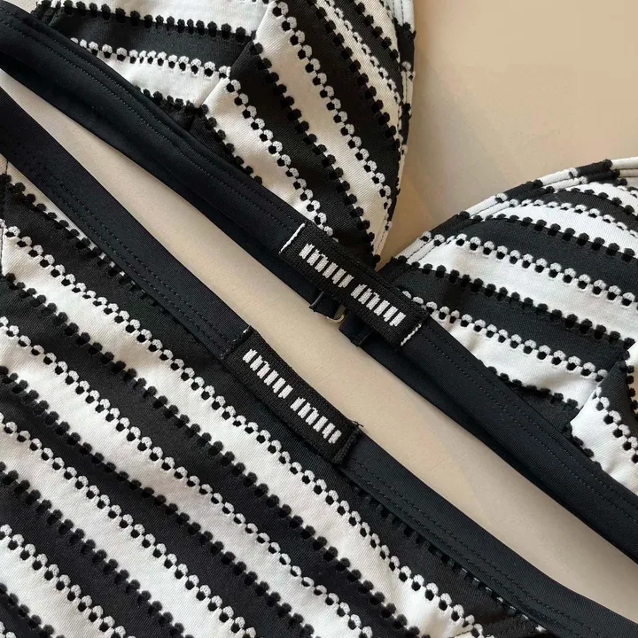 スーパーコピー ミュウミュウ 水着