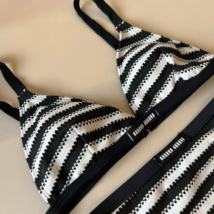 スーパーコピー ミュウミュウ 水着