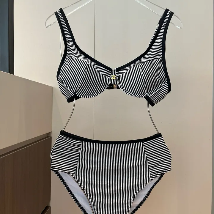 スーパーコピー シャネル 水着