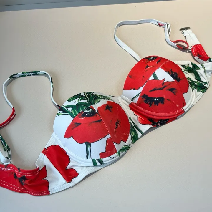 スーパーコピー ドルチェ＆ガッバーナ 水着