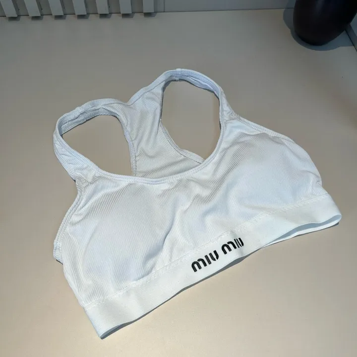 スーパーコピー ミュウミュウ 水着