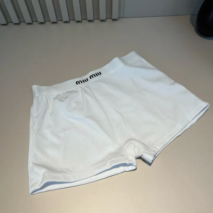 スーパーコピー ミュウミュウ 水着