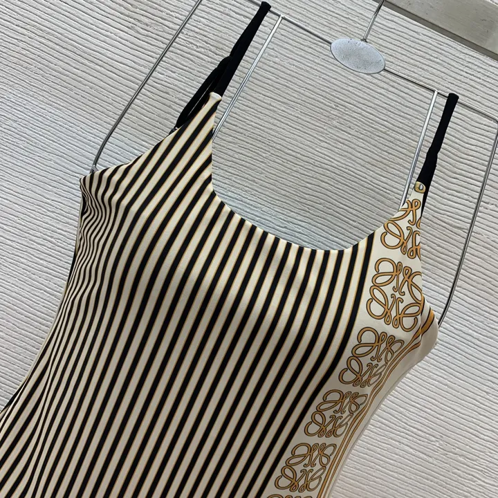 スーパーコピー ロエベ 水着