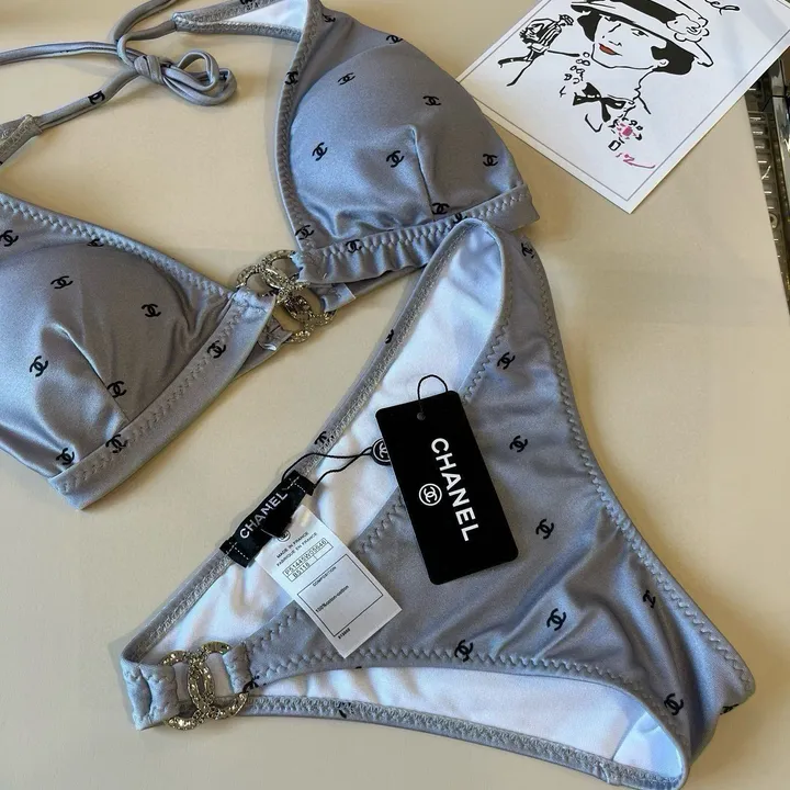 スーパーコピー シャネル 水着