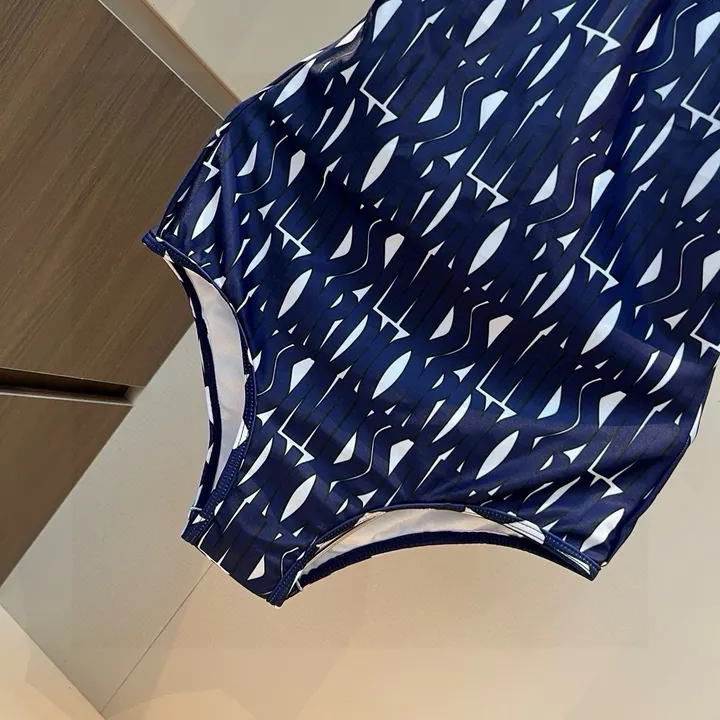 スーパーコピー ディオール 水着