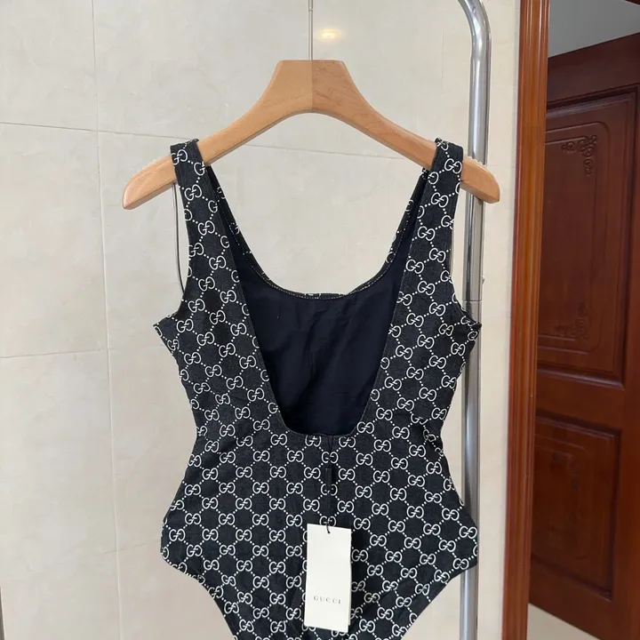 スーパーコピー グッチ 水着