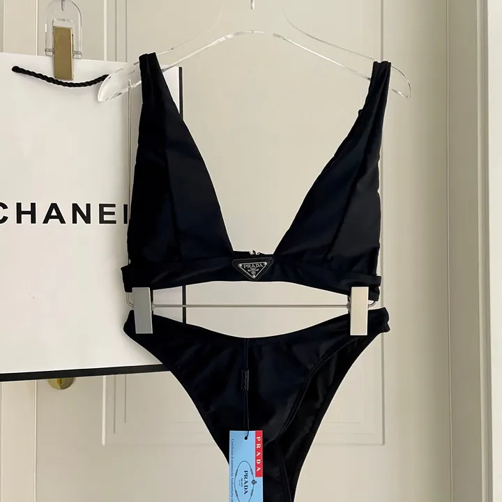 スーパーコピー プラダ 水着