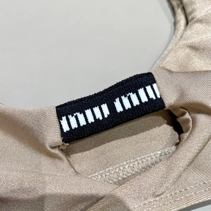 スーパーコピー ミュウミュウ 水着