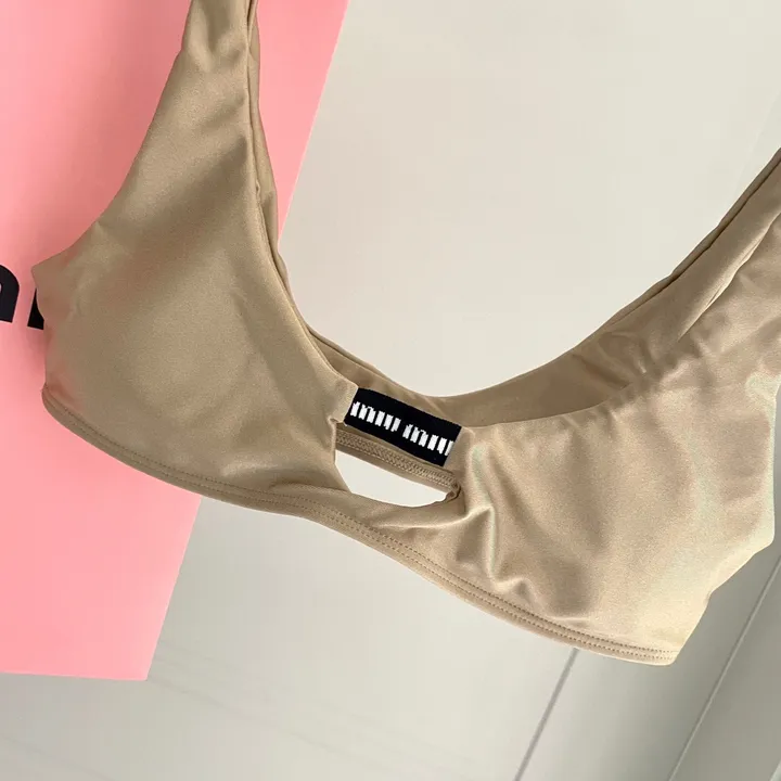 スーパーコピー ミュウミュウ 水着