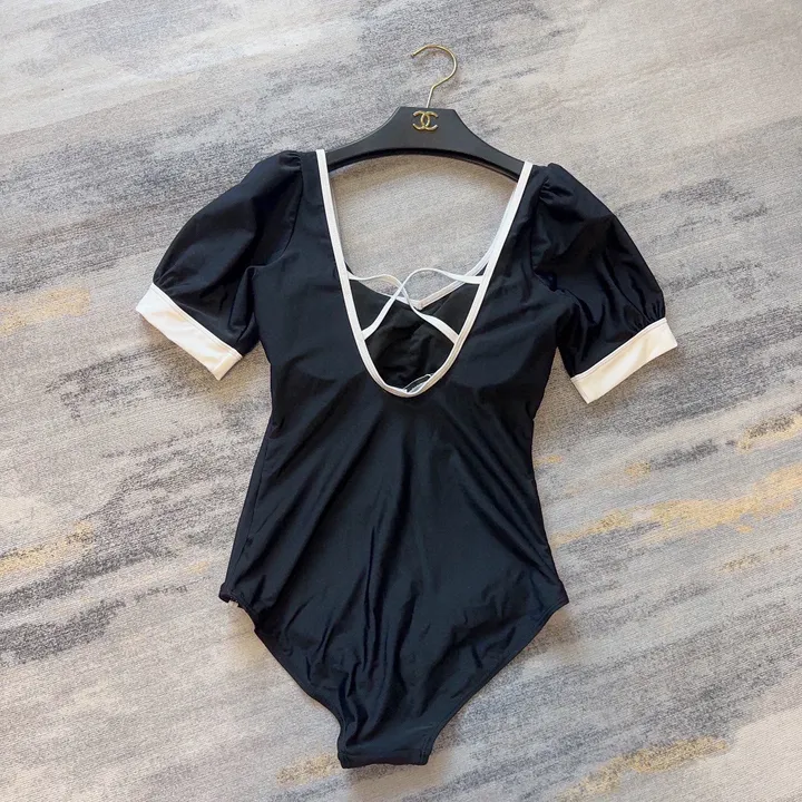 スーパーコピー シャネル 水着