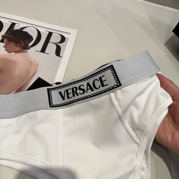 スーパーコピー ヴェルサーチ 水着