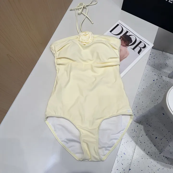 スーパーコピー シャネル 水着