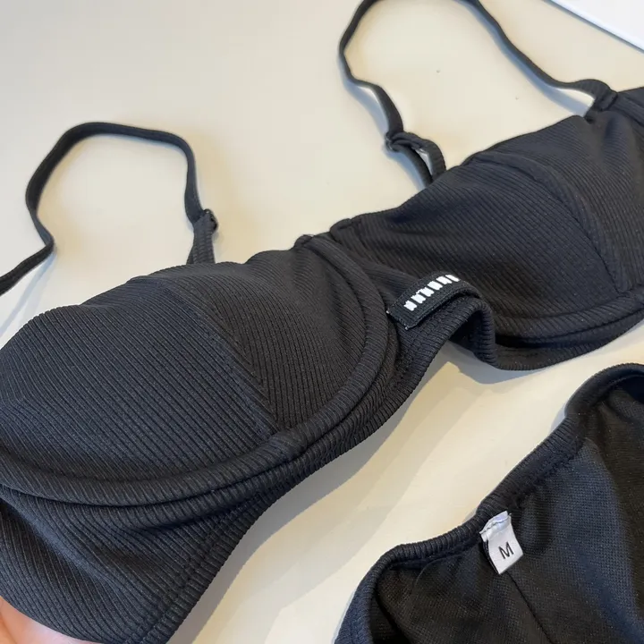 スーパーコピー ミュウミュウ 水着