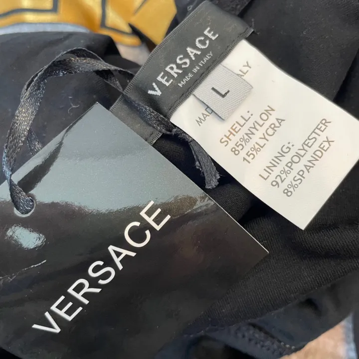 スーパーコピー ヴェルサーチ 水着