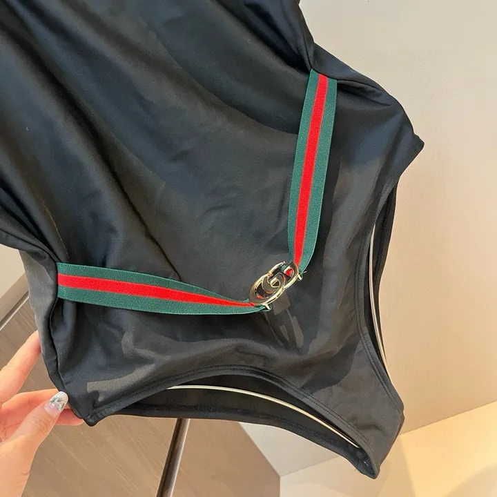 スーパーコピー グッチ 水着