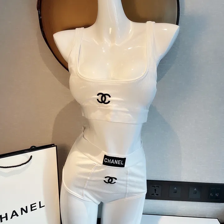 スーパーコピー シャネル 水着