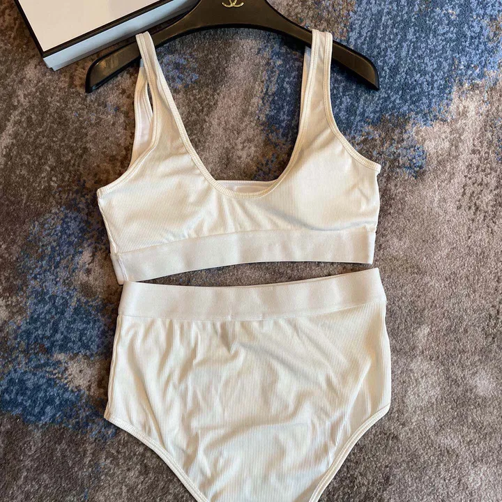 スーパーコピー シャネル 水着
