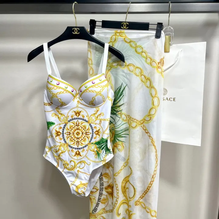 スーパーコピー ヴェルサーチ 水着