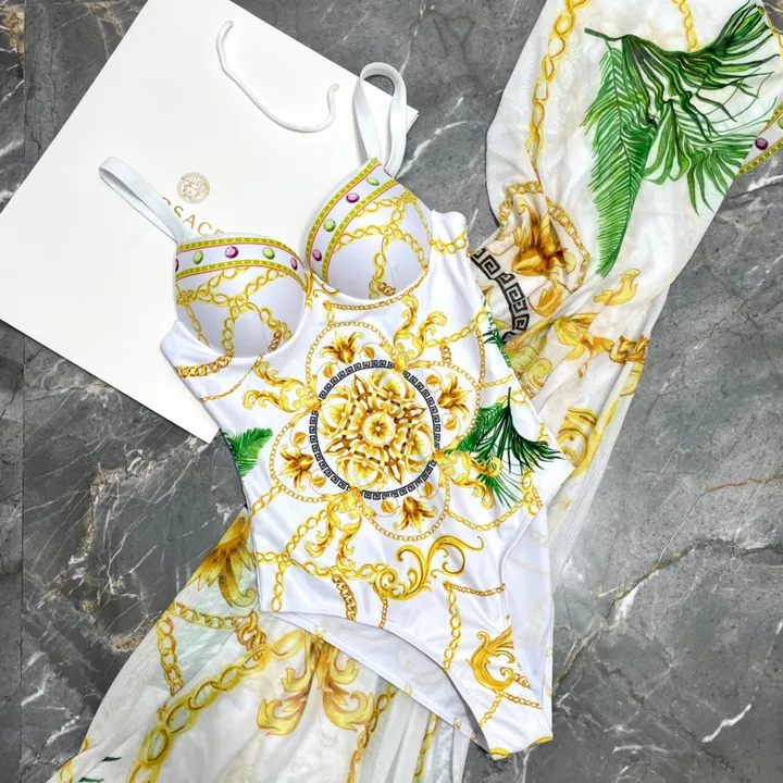 スーパーコピー ヴェルサーチ 水着