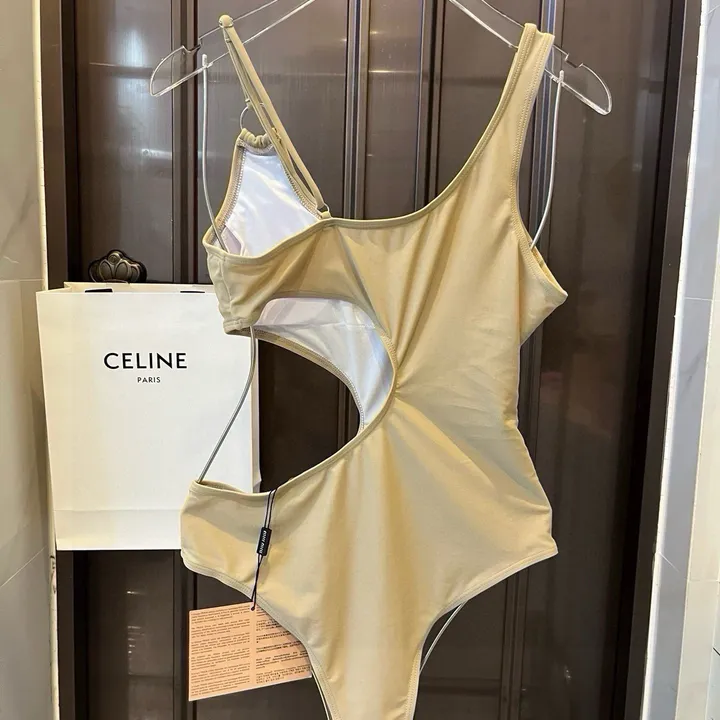 スーパーコピー ミュウミュウ 水着