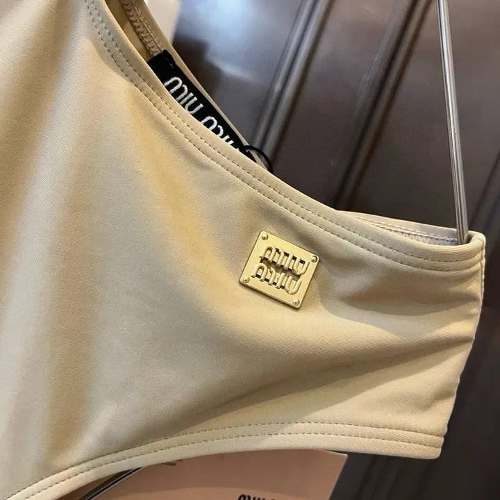 スーパーコピー ミュウミュウ 水着