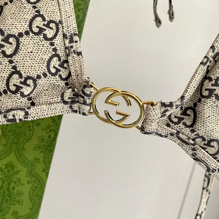 スーパーコピー グッチ 水着