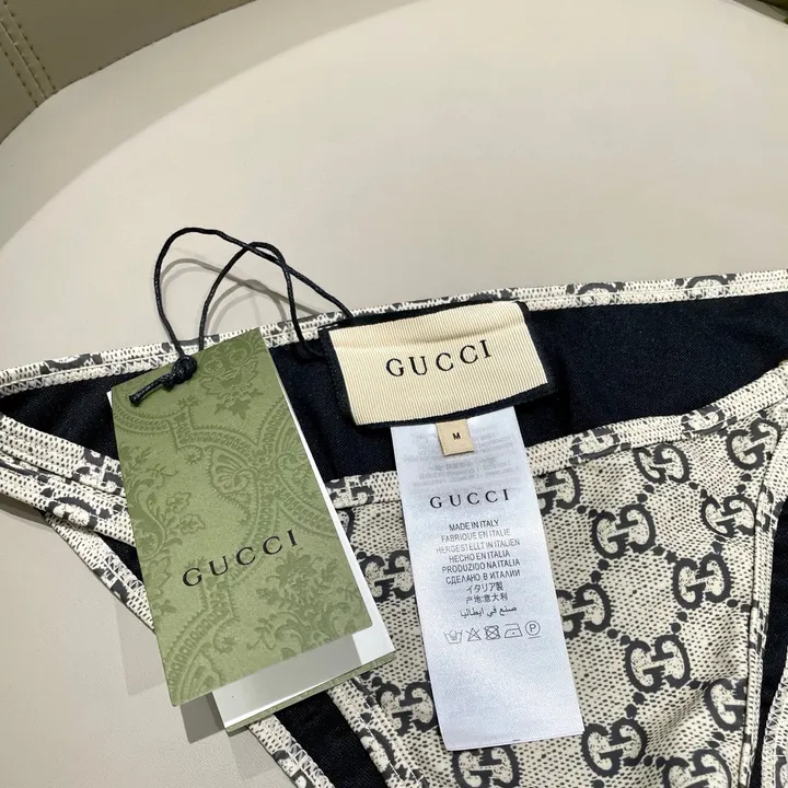 スーパーコピー グッチ 水着