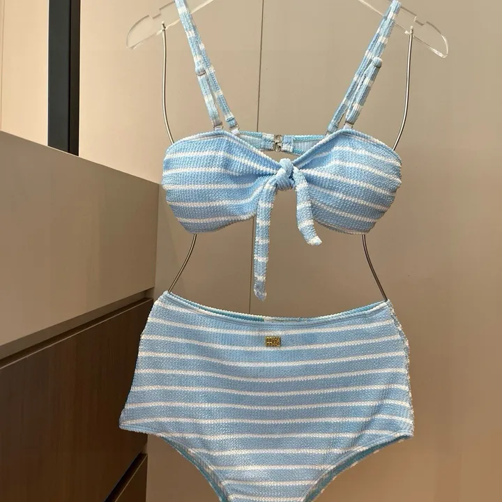 スーパーコピー ミュウミュウ 水着