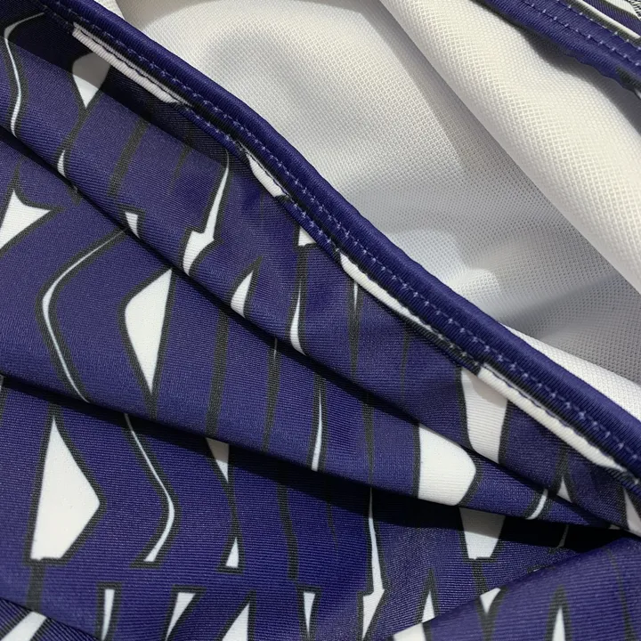 スーパーコピー グッチ 水着