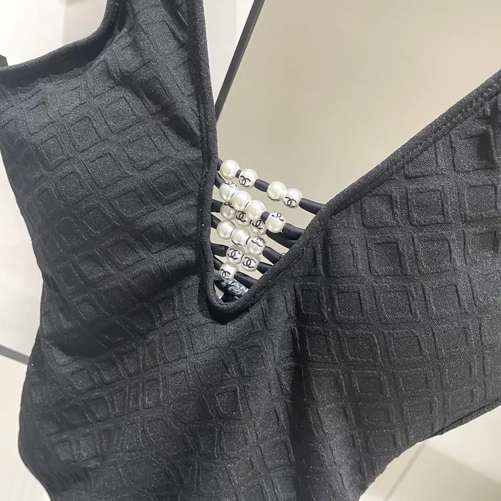 スーパーコピー シャネル 水着