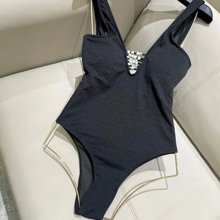 スーパーコピー シャネル 水着