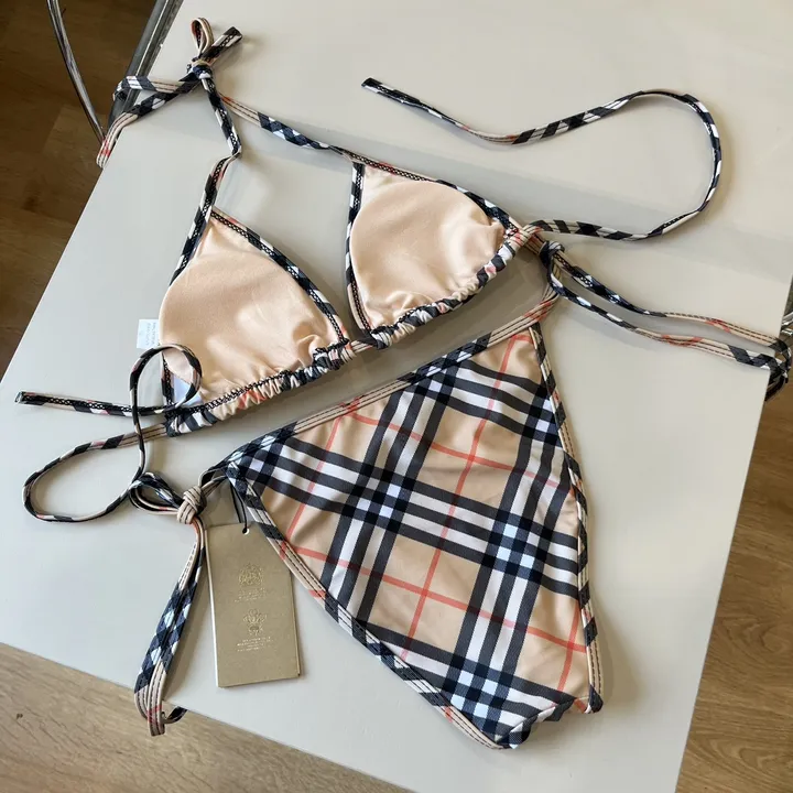 スーパーコピー バーバリー ス 水着