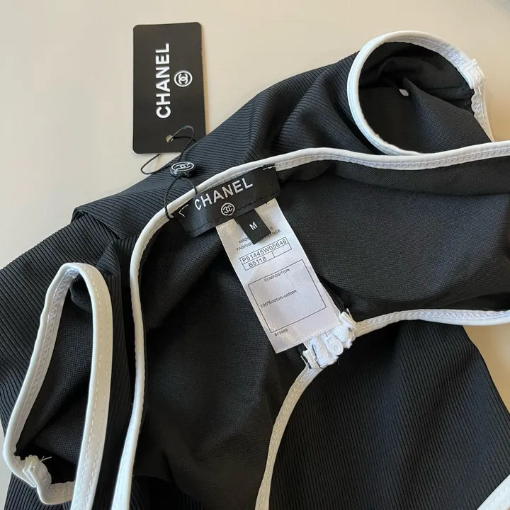 スーパーコピー シャネル 水着