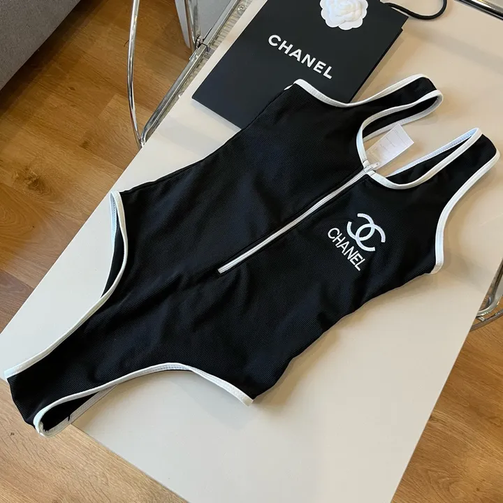 スーパーコピー シャネル 水着