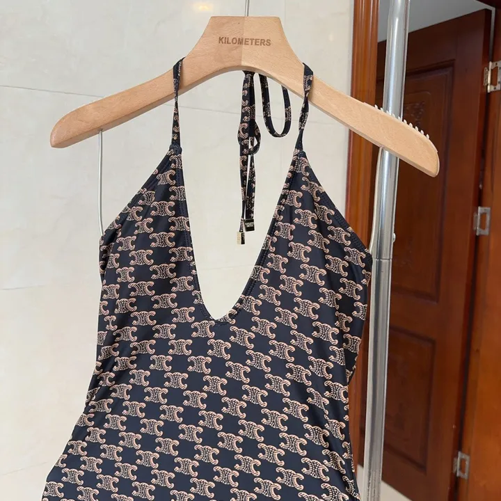 スーパーコピー セリーヌ 水着