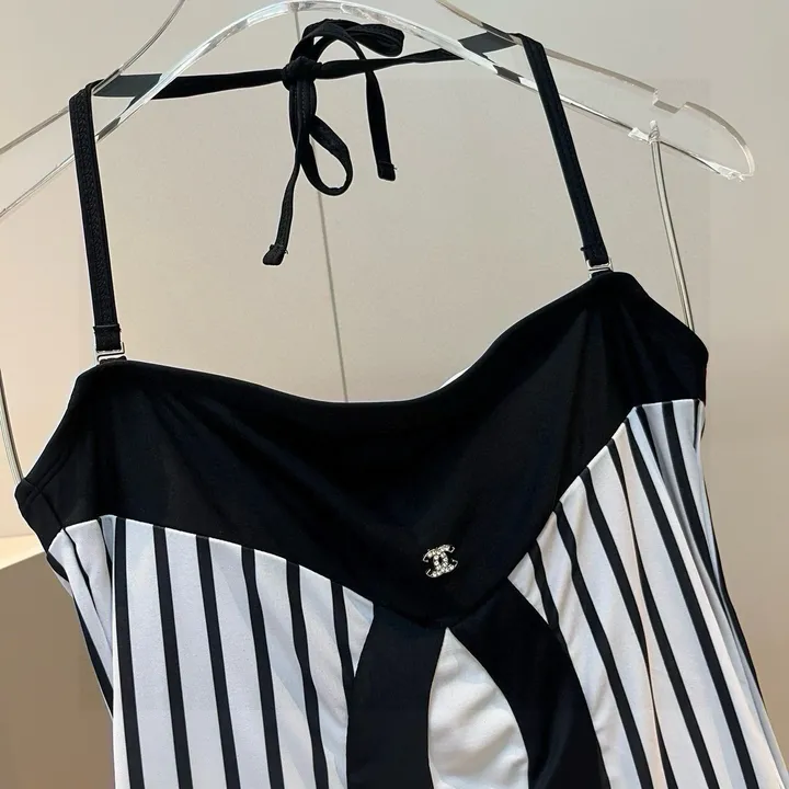 スーパーコピー シャネル 水着