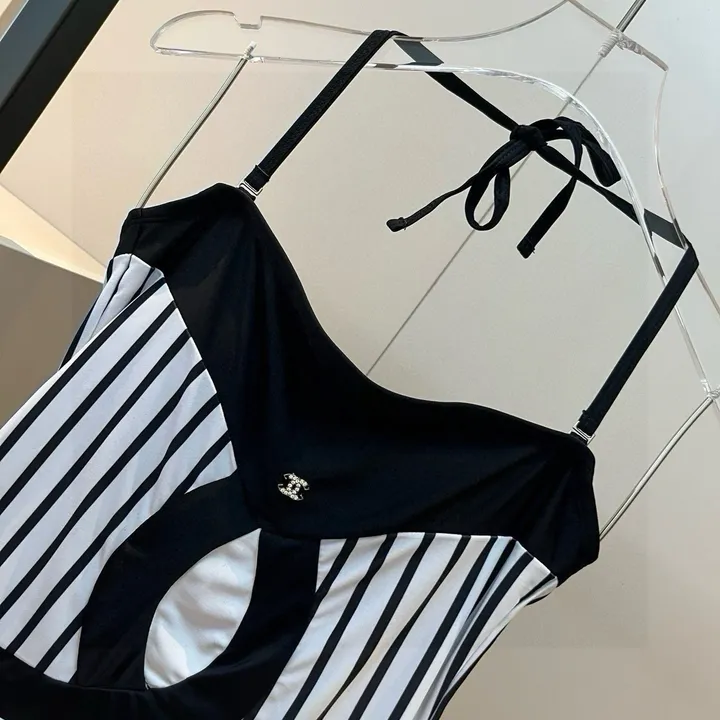 スーパーコピー シャネル 水着