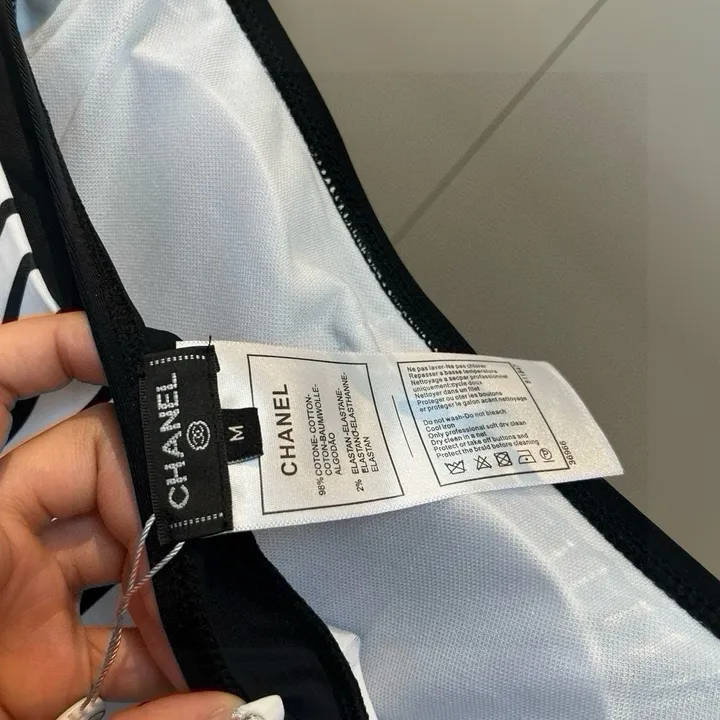 スーパーコピー シャネル 水着