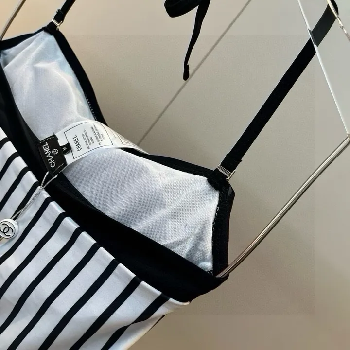 スーパーコピー シャネル 水着