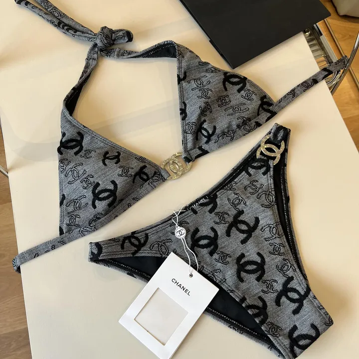 スーパーコピー シャネル 水着