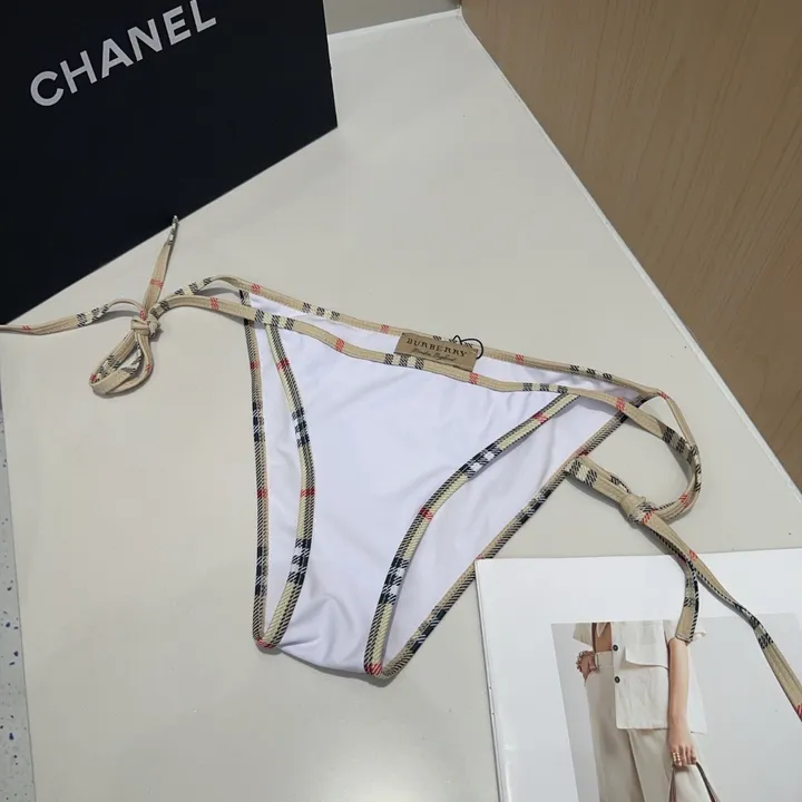 スーパーコピー バーバリー ス 水着