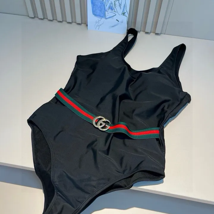 スーパーコピー グッチ 水着