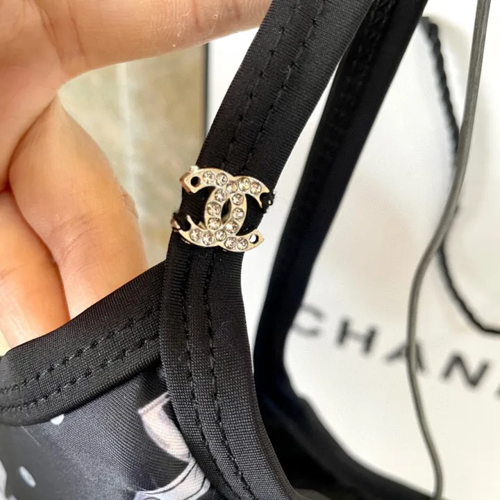 スーパーコピー シャネル 水着