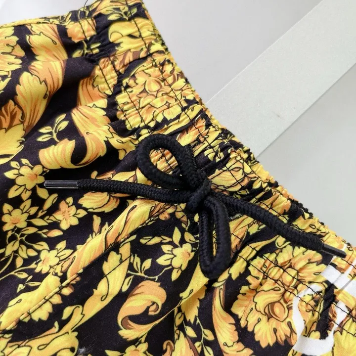 スーパーコピー ヴェルサーチ 水着