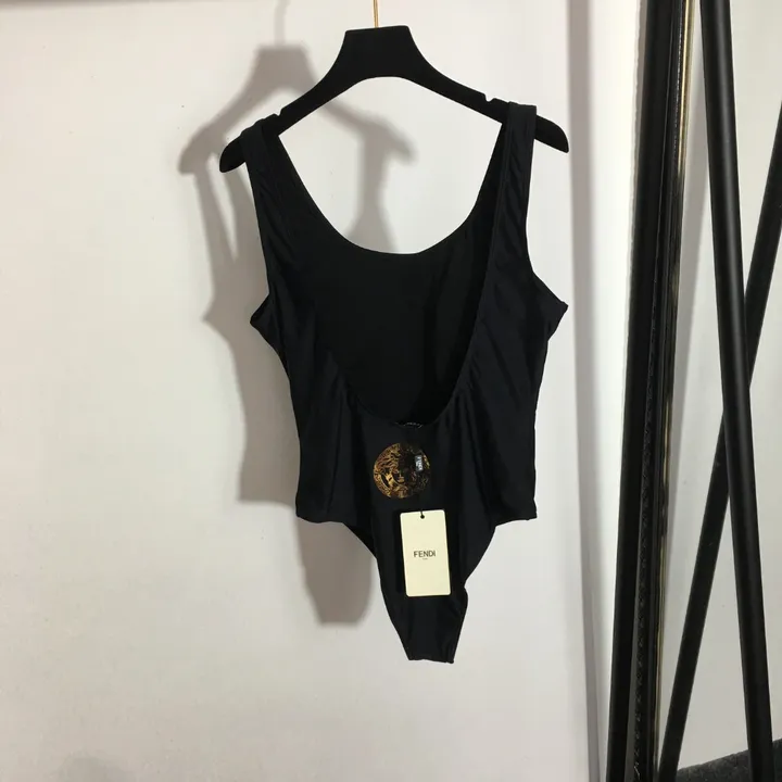 スーパーコピー フェンディ 水着