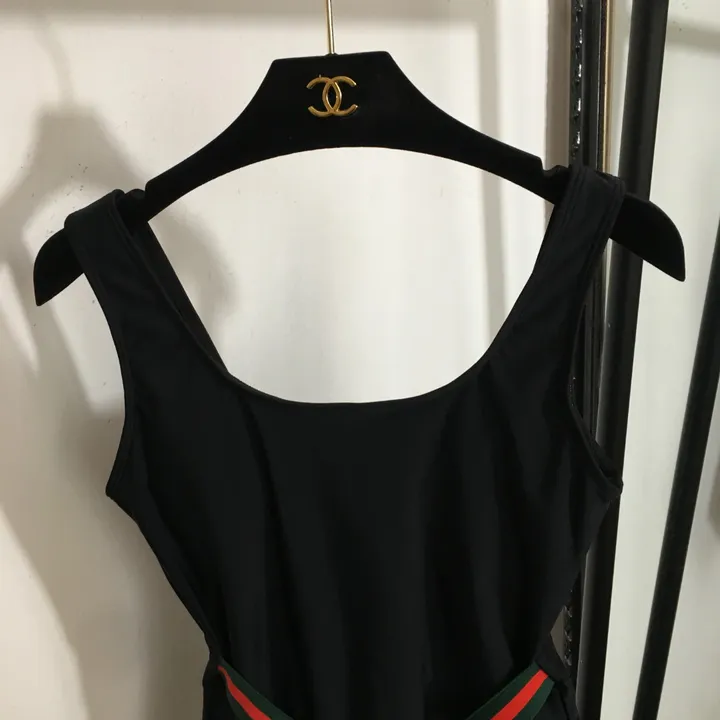 スーパーコピー グッチ 水着