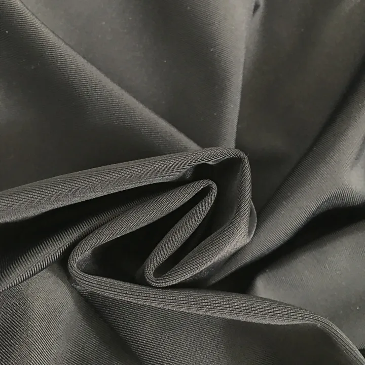 スーパーコピー グッチ 水着