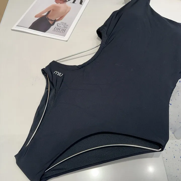 スーパーコピー ミュウミュウ 水着